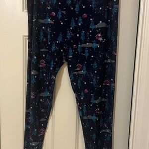 LuLaRoe Winter Patterned Leggings TC2